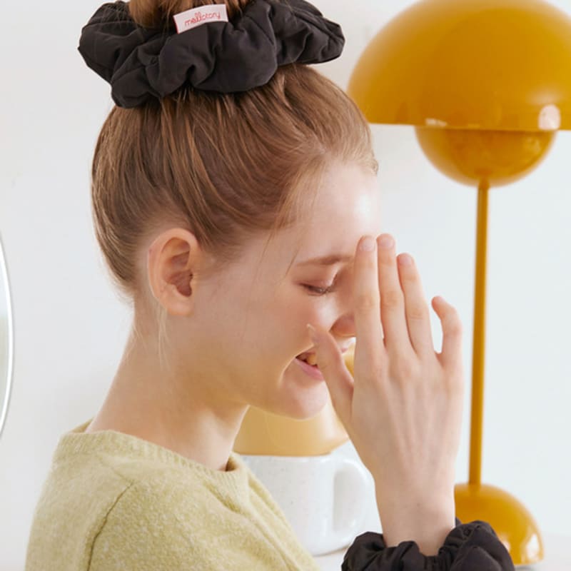 Mellotory Cushion Big Hair Scrunchie (black)