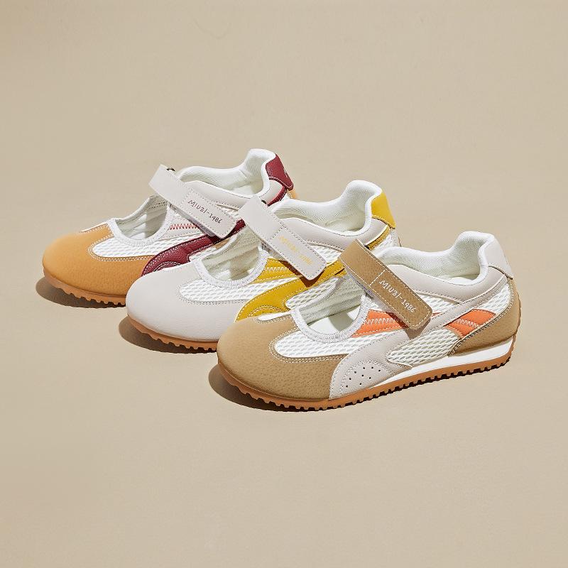 Autumn new Velcro board shoes student flat-bottomed versatile sports and leisure shoes women's shoes BN