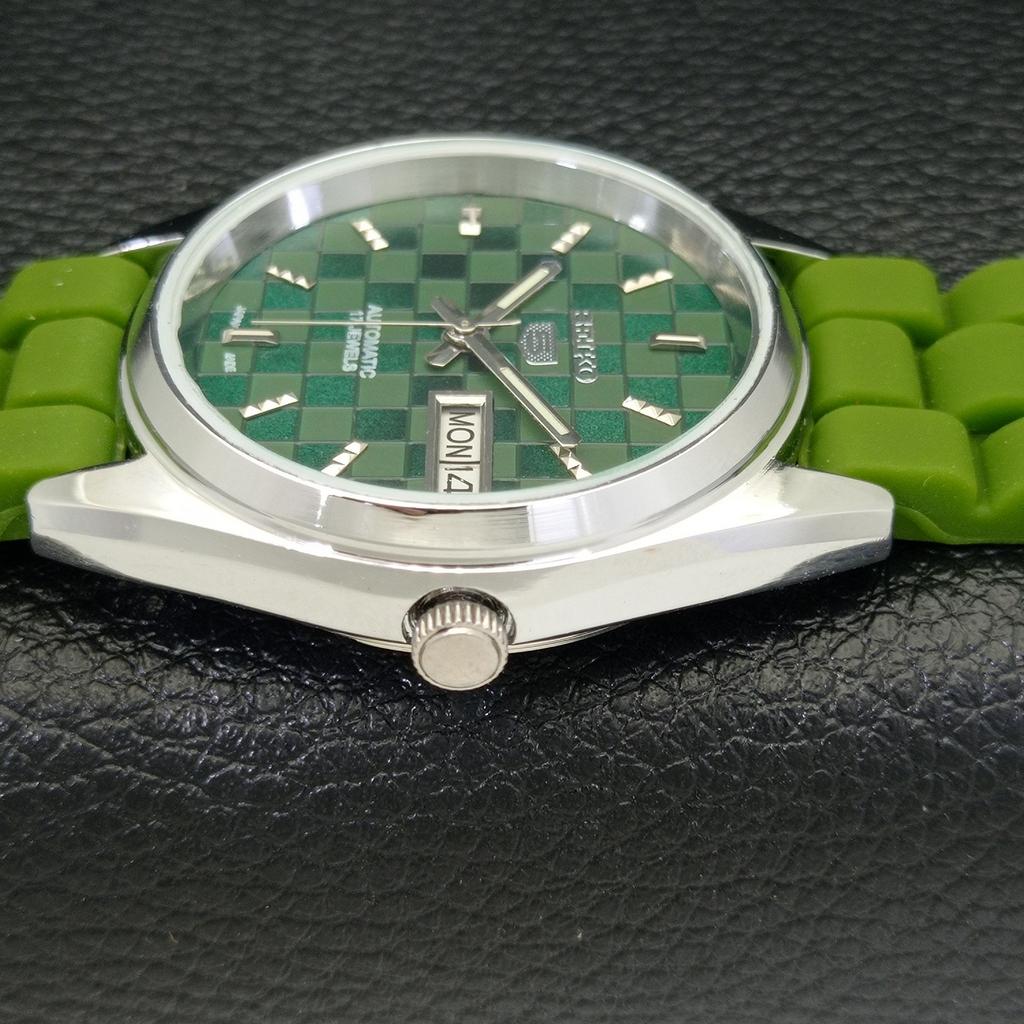 AUTOMATIC SEIKO 5 JAPAN MENS 6309A REFURBISHED GREEN COLOR DIAL WATCH a440320-4 Sk-a440320
