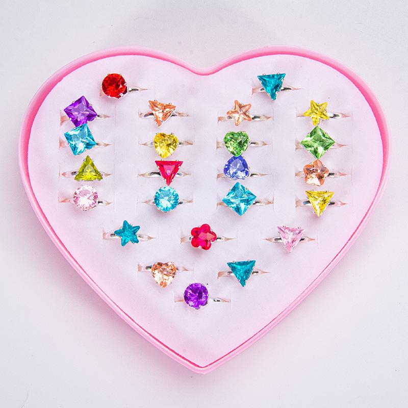 Children's Adjustable Rhinestone Alloy Ring Set In Heart-Shaped Box