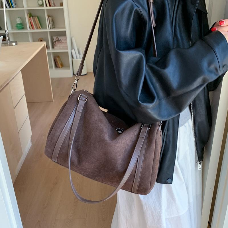 2025 New Niche Design Boston Bag High-end Texture Simple Large-capacity Suede Shoulder Messenger Bag