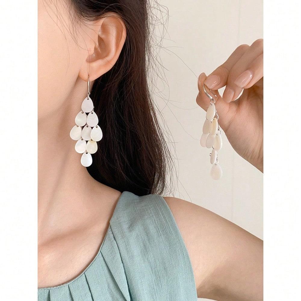 1 Pair Of Niche Design Shell Tassel Earrings, Retro High-End Temperament Earrings For Women