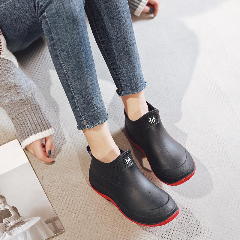 Unisex Kurze Mode Regenstiefel, Rutschfest Wasserdicht, Dicke Sohle, Perfekt für Outdoor, Autowäsche, Küchengebrauch.