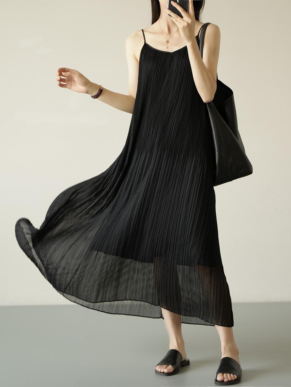 Plus-Size Women s Pleated Hepburn-Style Workwear Suspender Dress 2026 Summer Vacation Loose A-Line Tummy-Concealing Dress for Plus-Size Women L