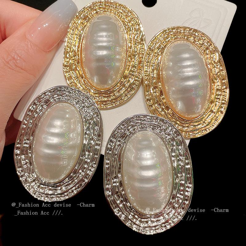 Silver needle pearl striped oval earrings French exaggerated court style stud earrings retro high-end temperament earrings