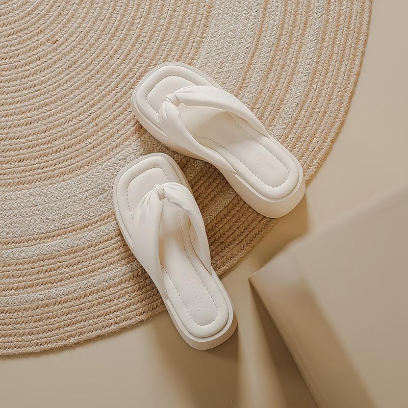 Thick-soled Flip-flops for Women's Summer Outer Wear 2025 Spring and Summer New Fashion Japanese Shit-stepping Feeling Sandals Muffin Bottom