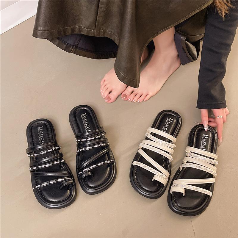 Korean version of the toe fairy wind one word cool slippers female 2025 summer new wear fashionable versatile soft-soled sandals