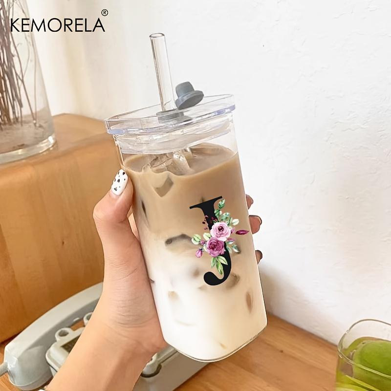 1 STÜCK 24 Buchstabenförmige Glastrinkbecher mit Deckel und Strohhalm Kaffeebecher 300ML Klarer quadratischer Trinkbecher für Kaffee Bier Milch