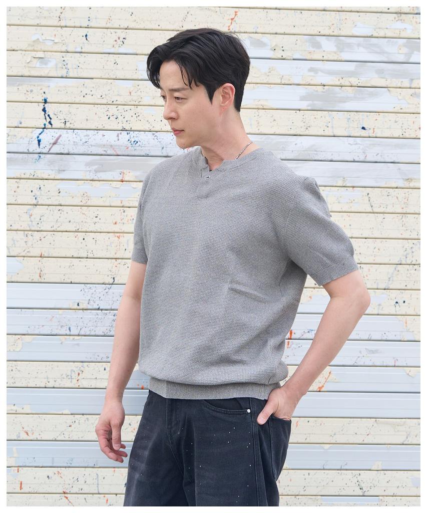 DOUBLE JD Round 1-Button Knit Short Sleeve T-Shirt