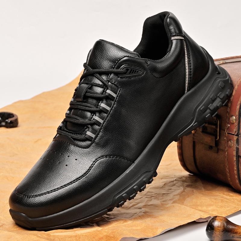 2025 Men's Live Broadcast Casual Soft Sole Dad Shoes - Winter Breathable Leather Sneakers