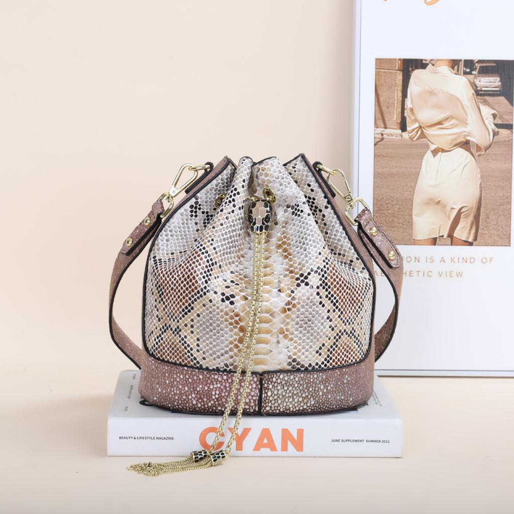Shoulder Bucket Bag, Atmospheric Mother Shoulder Messenger Bag, Light Luxury Temperament, Snake Pattern, Child And Mother Bag Tide