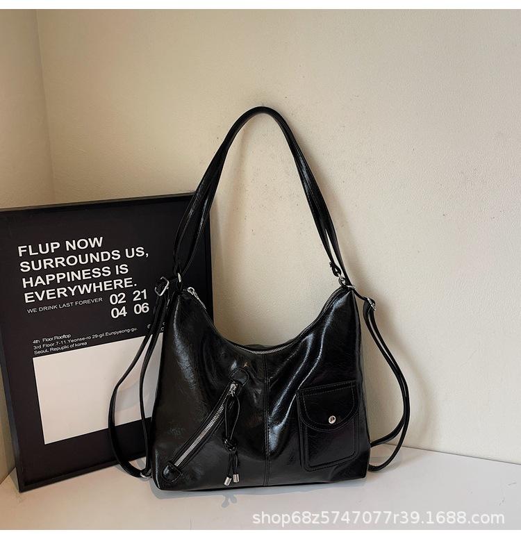 Large capacity tote bag women's popular versatile shoulder bag 2025 simple messenger bag fashion trend multi-purpose backpack