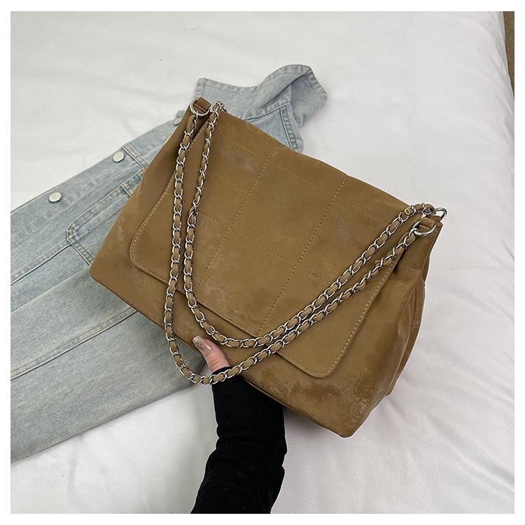 Frosted retro bag women s tote bag large capacity autumn and winter 2025 new versatile chain single shoulder class commuter bag