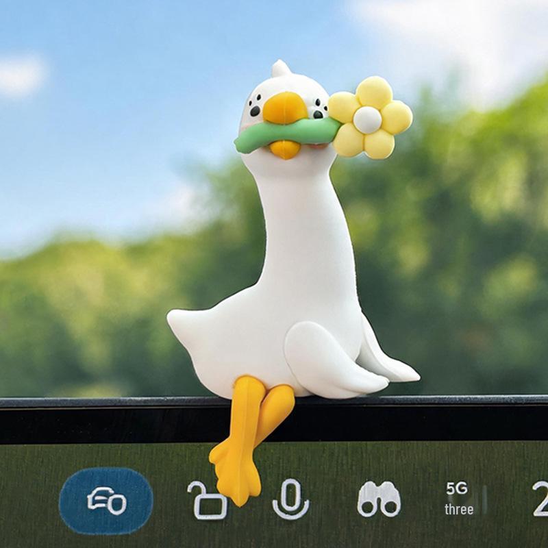 Adorable Cartoon Car Ornament for Console Display – Stylish Interior Decoration for Women