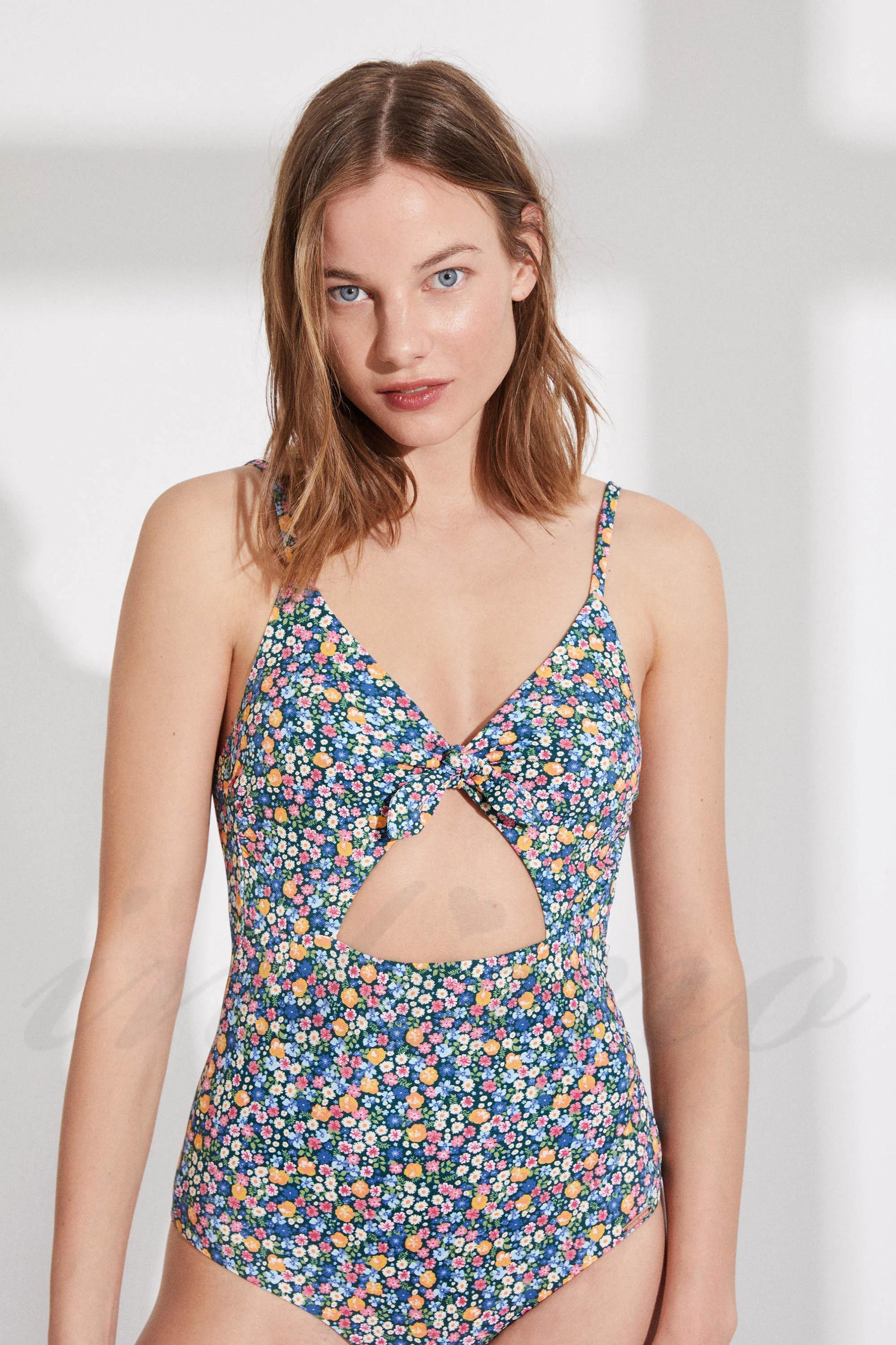 

Купальник злитий з ущільненою чашкою Ysabel Mora (72637) 46B/L різнокольорові кольору