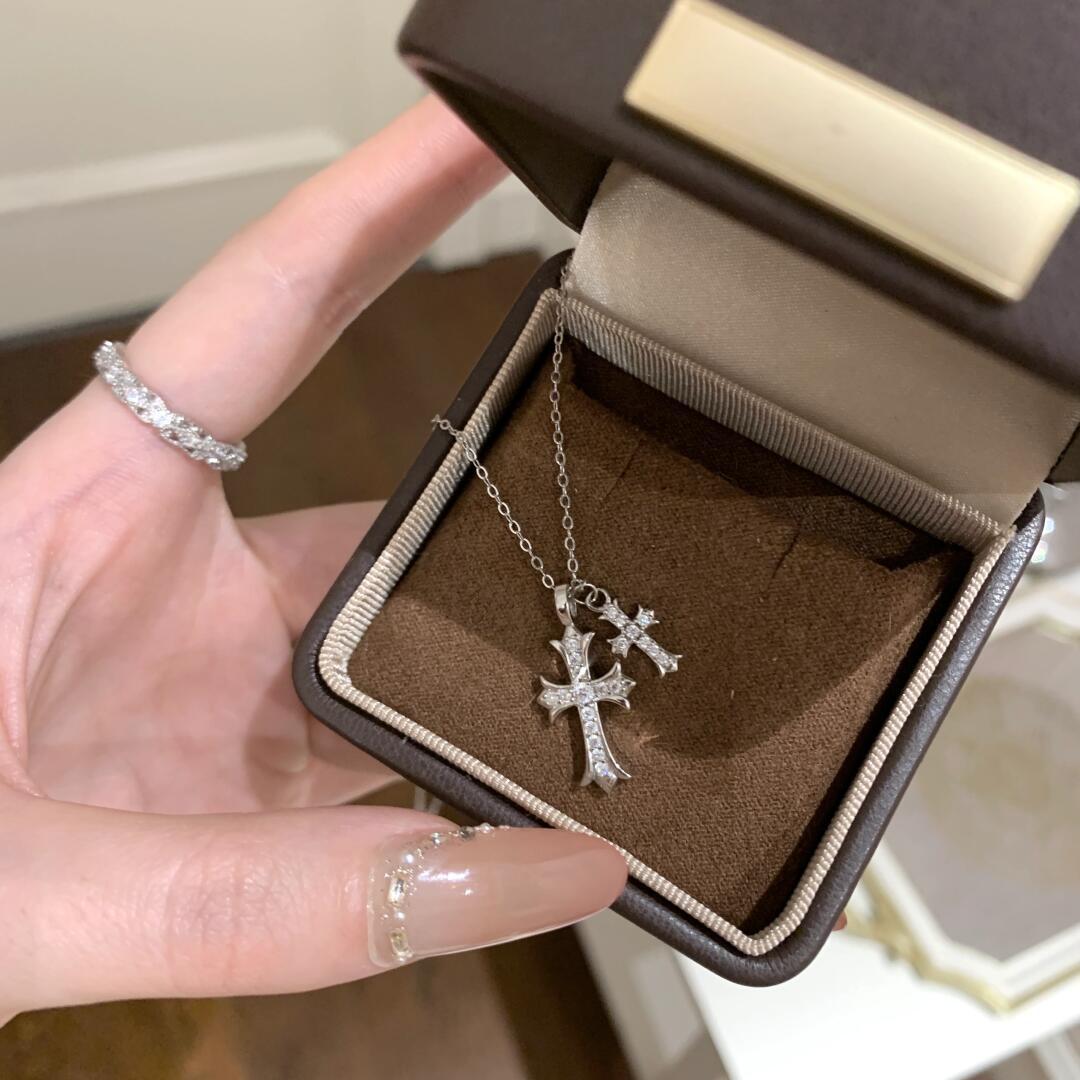 

S925 Sterling Silver Cross Necklace for Women - Niche Design, Light Luxury, Sweet, Cool, and High-End Pendant. 925 Sterling Silver