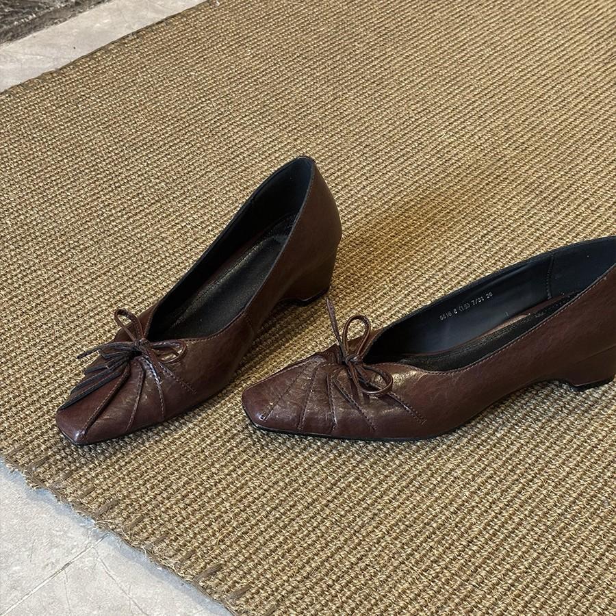 Sheepskin version~ French retro square head bow pleated niche design femininity commuting versatile light mouth single shoes