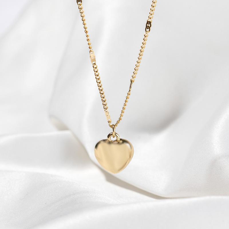 European and American Valentine's Day jewelry high-end love necklace creative gift peach heart photo frame pendant collarbone chain women