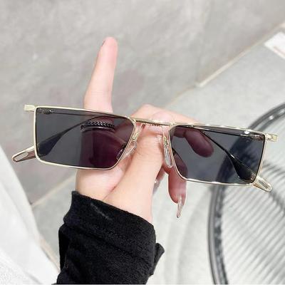 Retro Rectangle Metal Frame Sunglasses Women Men Classic Vintage Small Frame Square Sun Glasses UV400