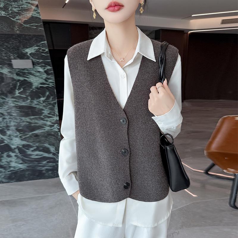 Women's Petite 100% Wool Knit Cropped Vest Cardigan - Autumn/Winter Style, Single-Breasted