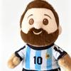 Muñeco de peluche del futbolista argentino Messi