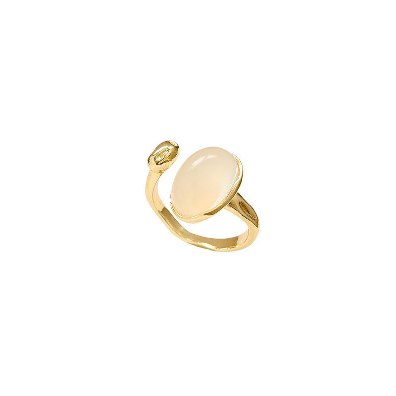 Xiaohongshu beliebter Mondsteinring Damen Retro leichter Luxus Temperament Goldring Ring ins Stil Schmuck
