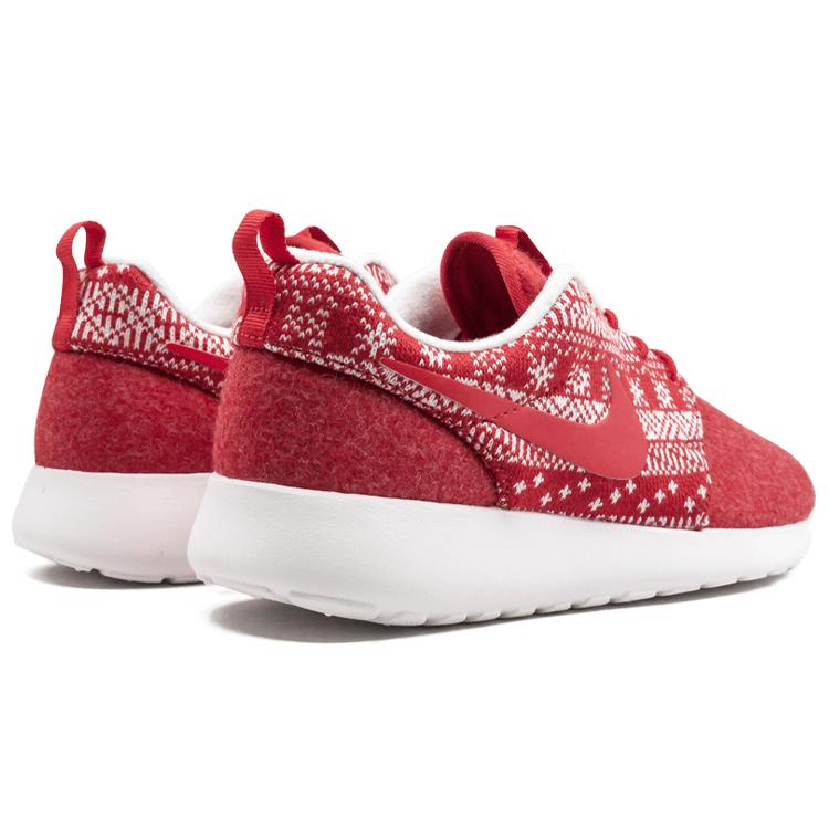 New Nike Roshe One 'Christmas Sweater' Women's 685286-661