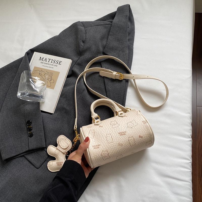 High-end Niche Bag Women's Summer New Fashion Messenger Bag Casual Portable Pillow Bag