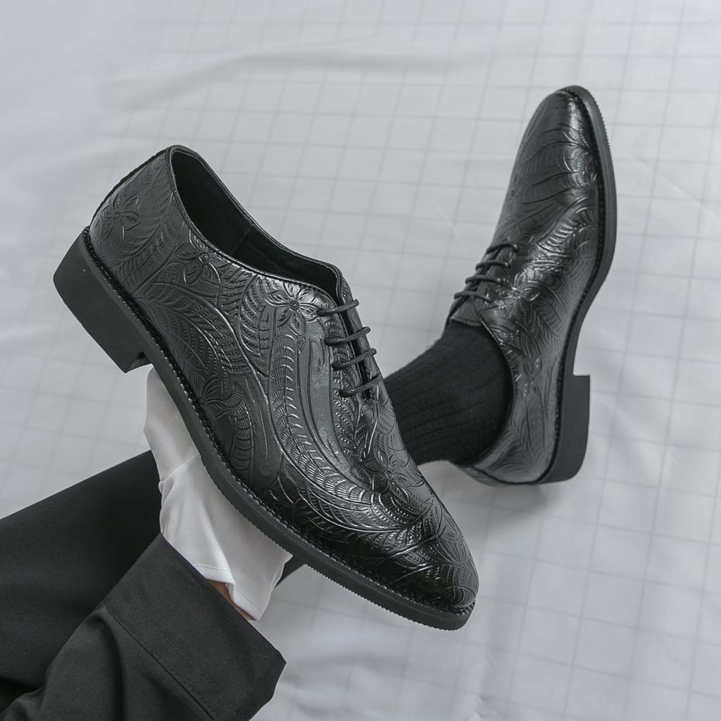 Men Derbys Oxford Blue Black Embossing Leather Formal Business Shoes Men's Tuxedo Wedding Dance Shoes Plus Size