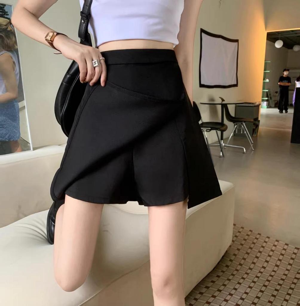 Plus Size Black High-Waist Midi Skirt with Slit - Slimming A-Line Skort for Summer 2024