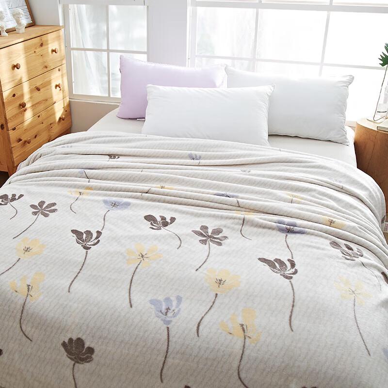 Hengyuanxiang Gardenia Blossom Flannel Blanket