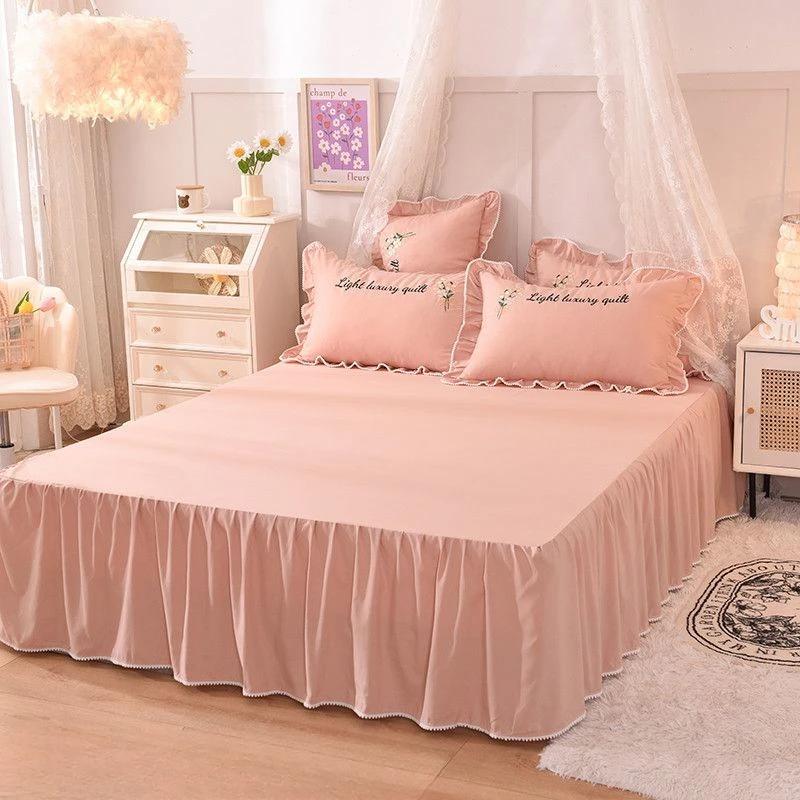 Seasonal Universal Skin Friendly Bedspread Thick Cotton Padding Modern Minimalist Anti Slip Protective Cover