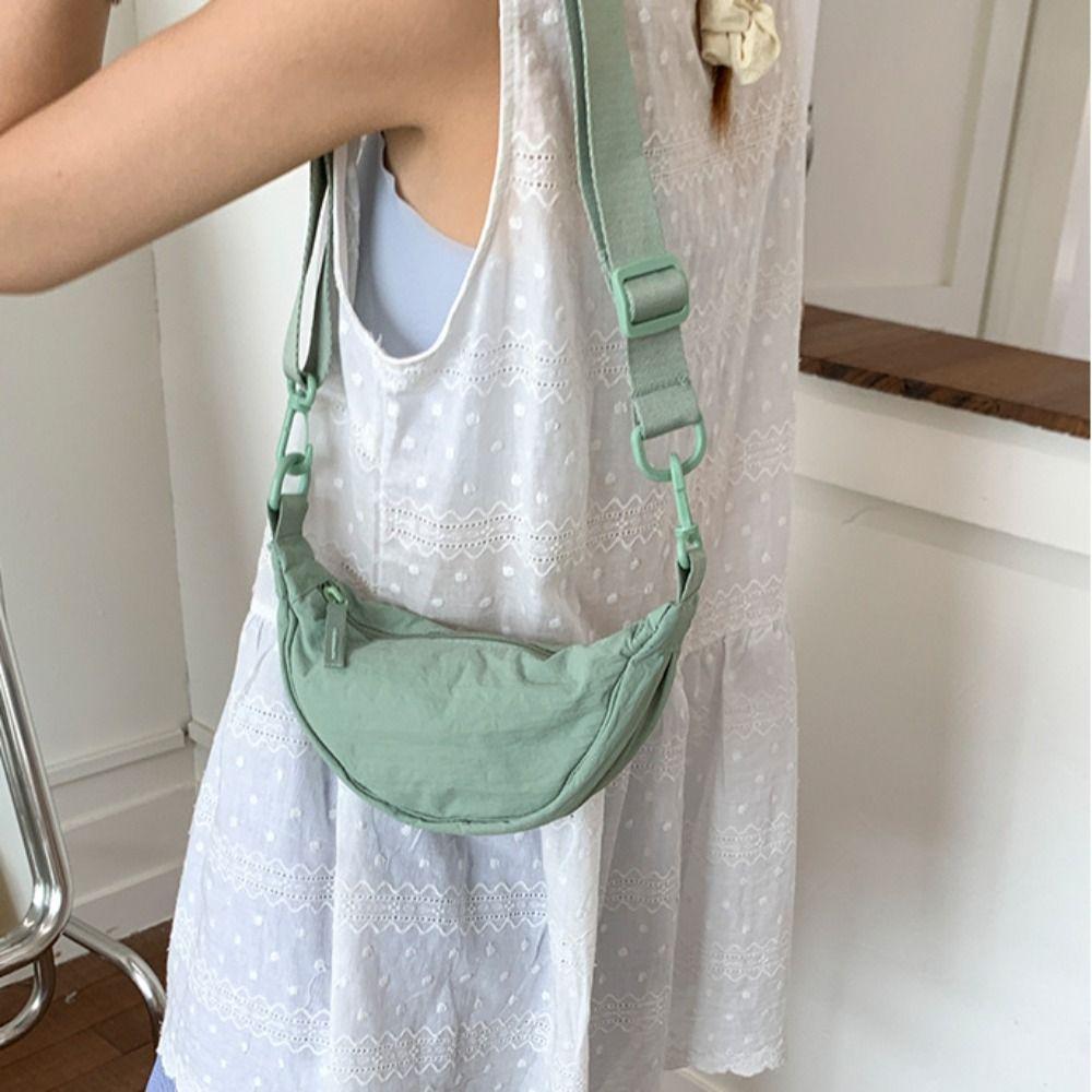 Lightweight Nylon Crossbody Bag Handbag Oxford Cloth Shoulder Bag Cute Mini Dumpling Bag Women