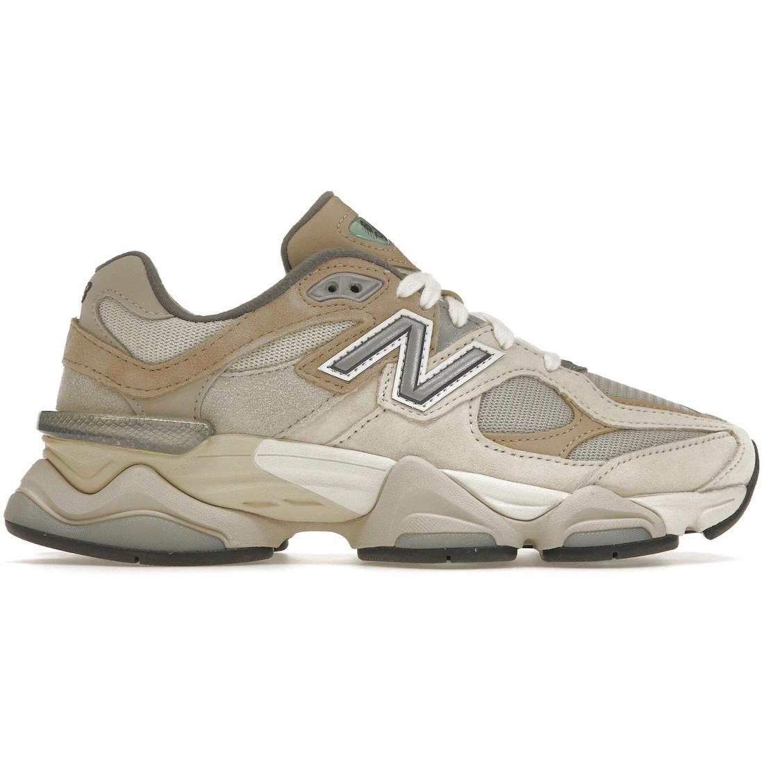 

Кроссовки New Balance 9060 Морская соль(U9060MAC) 37