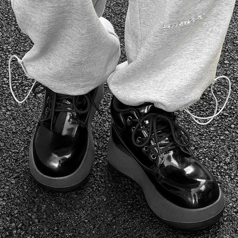 Fashion 2025 New Men's Casual Shoes Retro Motorcycle High Top Fashion Trend Boots Comfortable Non slip Height Increasing Chunky sneakers