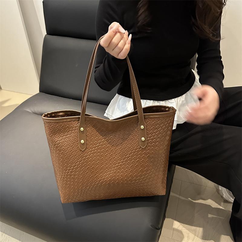 Large capacity woven bag women's retro versatile shoulder underarm bag portable tote bag