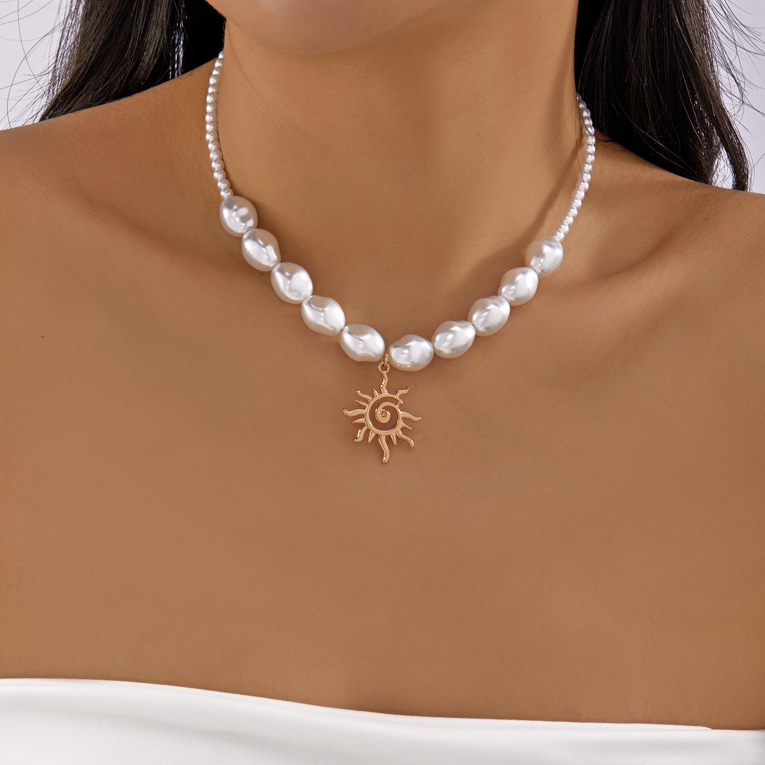 Elegant Imitation Pearl Beaded Pendant Necklaces for Women Simple Irregular Pearl Tassel Necklaces Ladies Jewelry Wedding Gifts
