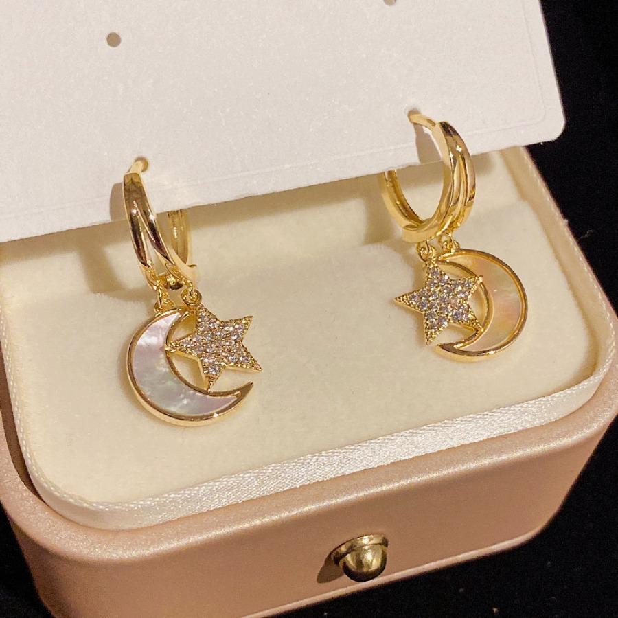 1 Pair of Silvery Full- Star and Moon Stud Earrings, Simple, , and Fashionable Wearable Jewelry, Suitable for Daily Commuting and Parties