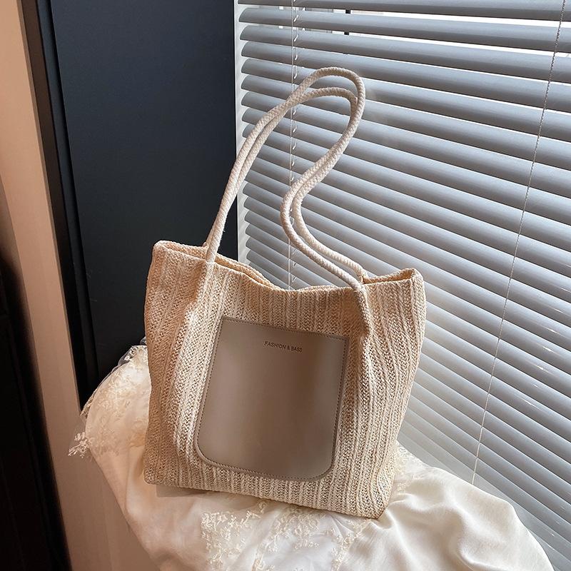 Summer straw woven bag women's new large-capacity woven shoulder bag high value sense niche tote bag bag