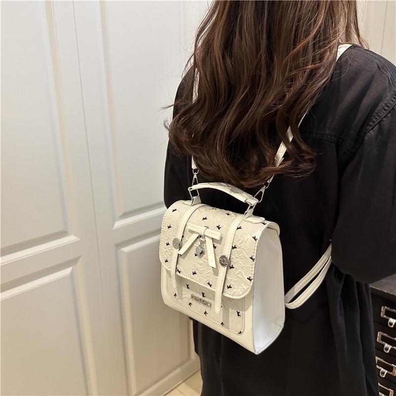 Pu Material Pink Bowknot Handbag With Magnetic Closure For Daily Use
