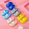Children's Summer Slippers, Closed-Toe Cartoon Hole Sandals, Anti-Slip Indoor Home Shoes for Infants and Toddlers, Soft-Soled Sandals.