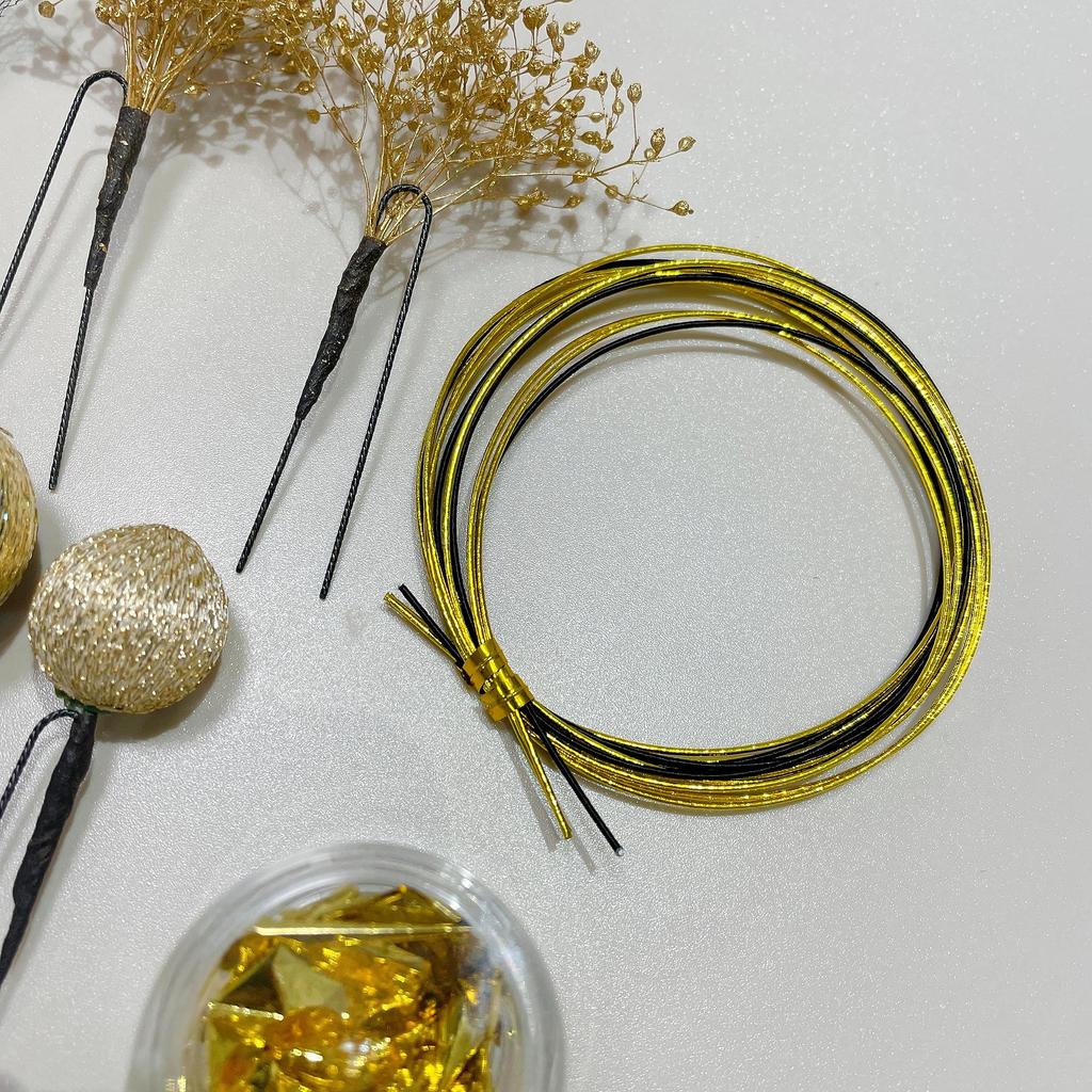 Black and Gold Hair Dried and Gold Perfect for and with Kimono and Hakama Ornament, Flowers, Baby's Breath, Leaf, Coming-of-Age Ceremonies, Weddings,