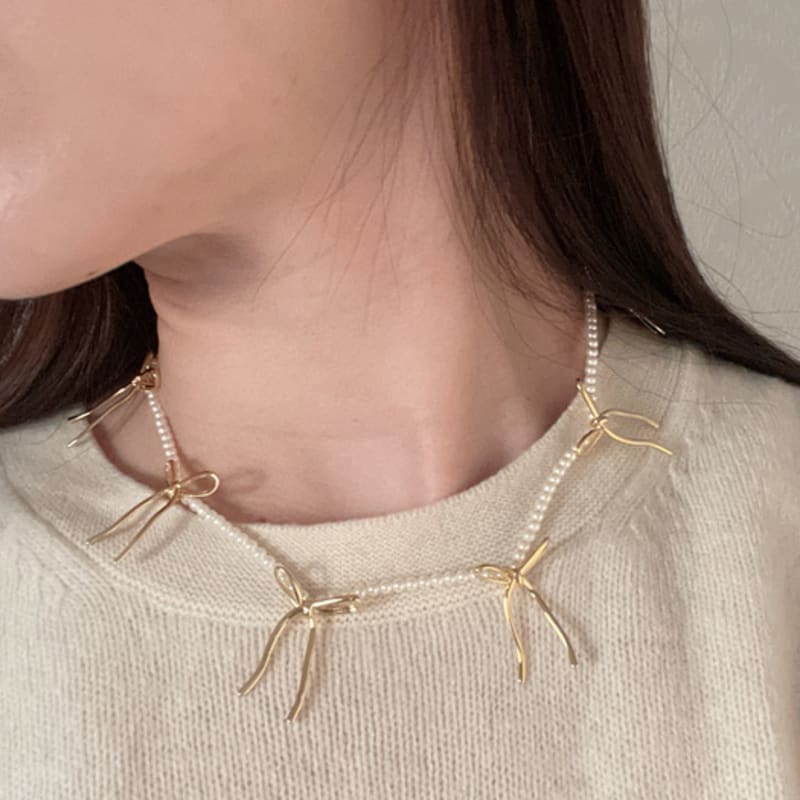 ELYONA Multi Bows Pearl Necklace