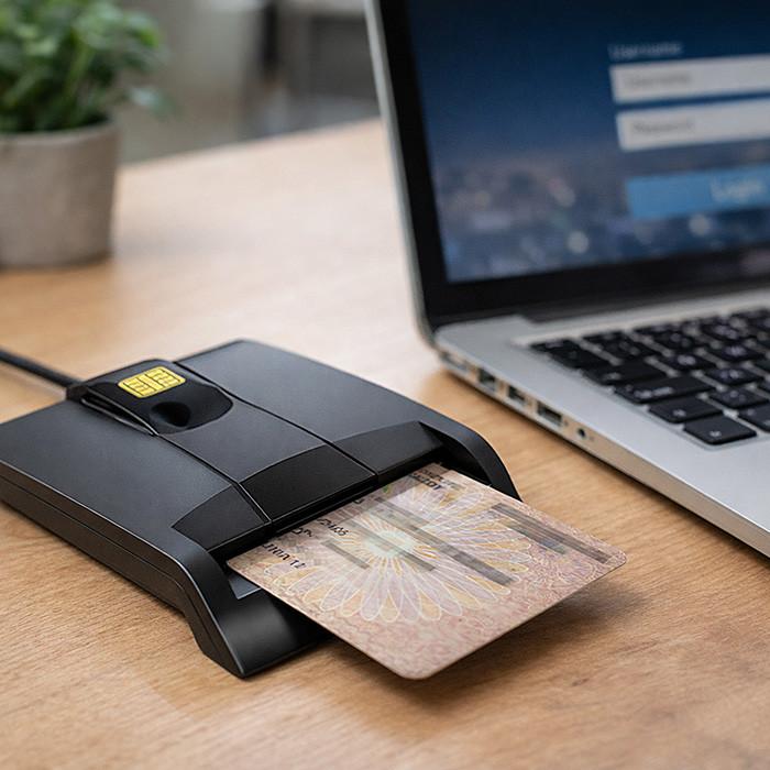 Qoltec Lettore Intelligente di Chip Card ID SCR-0634 | USB 2.0 + Adattatore USB-C