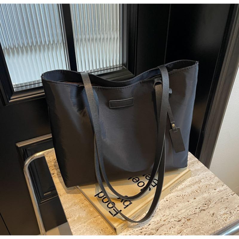 Women's New Nylon Casual Bag Large Capacity Work School Commuter Tote Bag Korean Minimalist Shoulder Bag