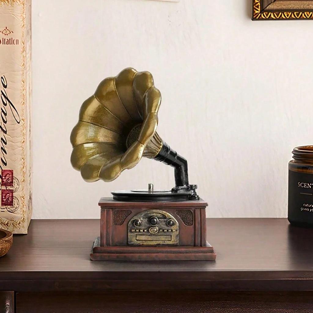 European Retro Gramophone Desktop Ornament for Home or Study Decoration
