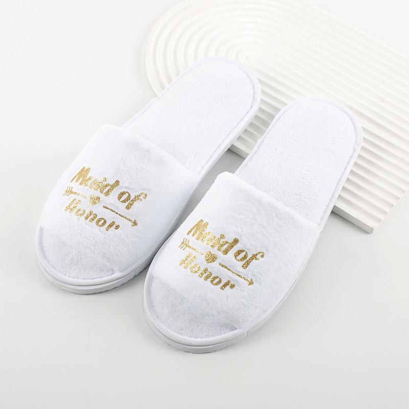 Glänzende Einweg-Hausschuhe mit englischen Buchstaben und Rutschschutz für Hotelgäste, Bräute und Brautjungfern