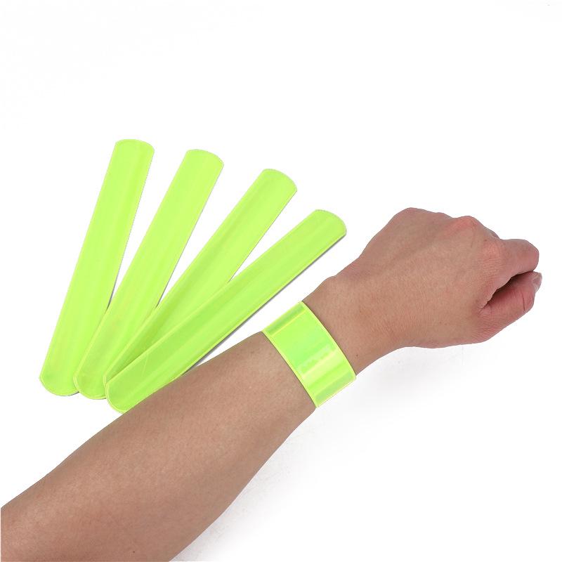 30x3cm Reflective Slap Bracelet - Colorful Safety Wristband for Night Running, Cycling, or as a Bicycle Tie Rope. 22cm Fluorescent Green Reflective Slap Bracelet