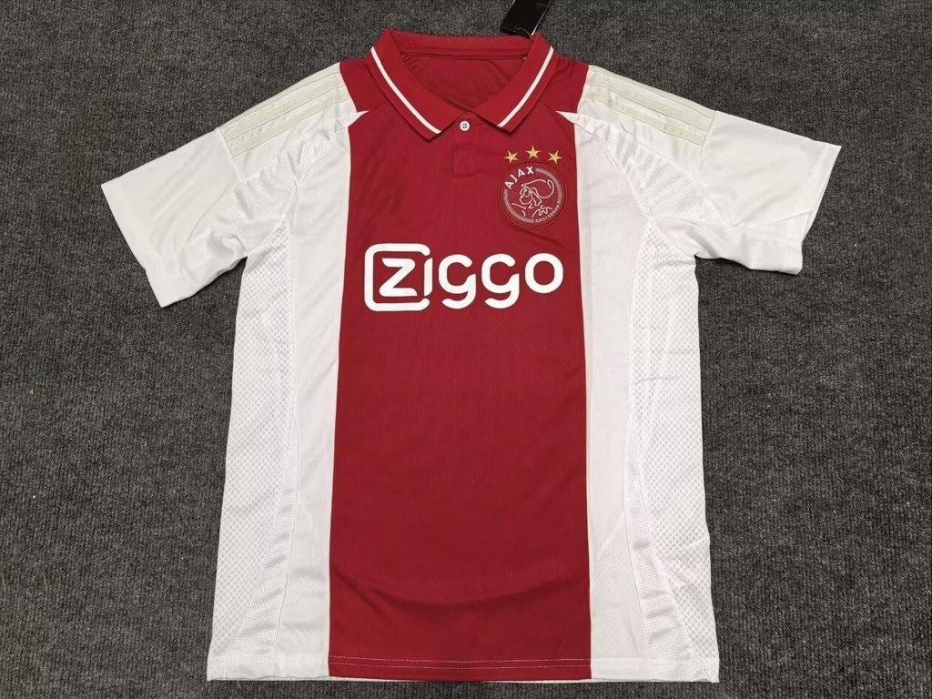 Ajax Seizoen 2025/26 Bal - Henderson, Brobbey, Bergwijn, Zierkzee, Alvarez (Thaise Versie)