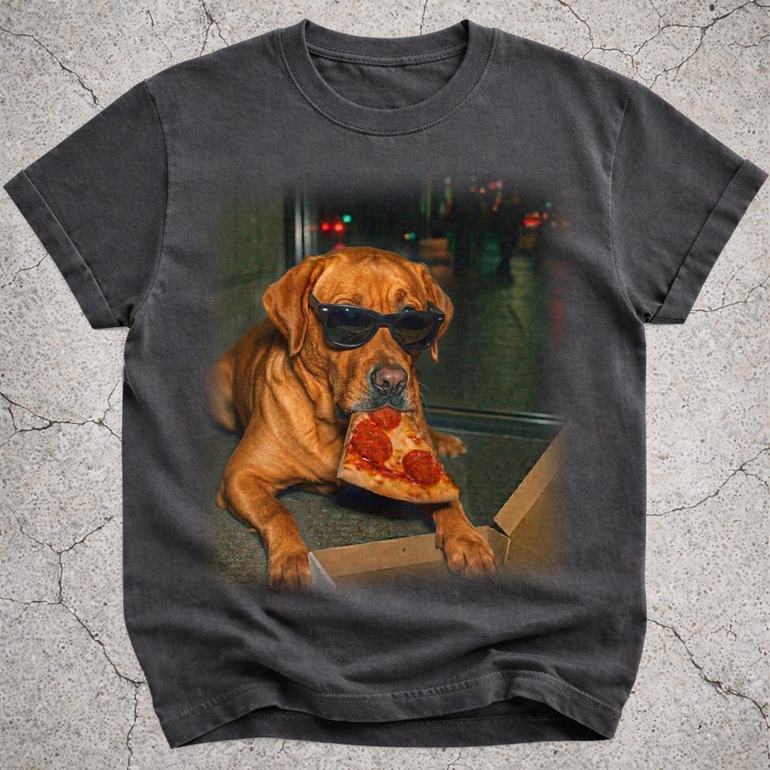 Fox Red Lab Eating Pizza Shirt, Funny Labrador Pizza Meme Tee, Silly Dog Graphic T-Shirt, Novelty Pizza Lover Gift for Dog Mom Dad 3XL